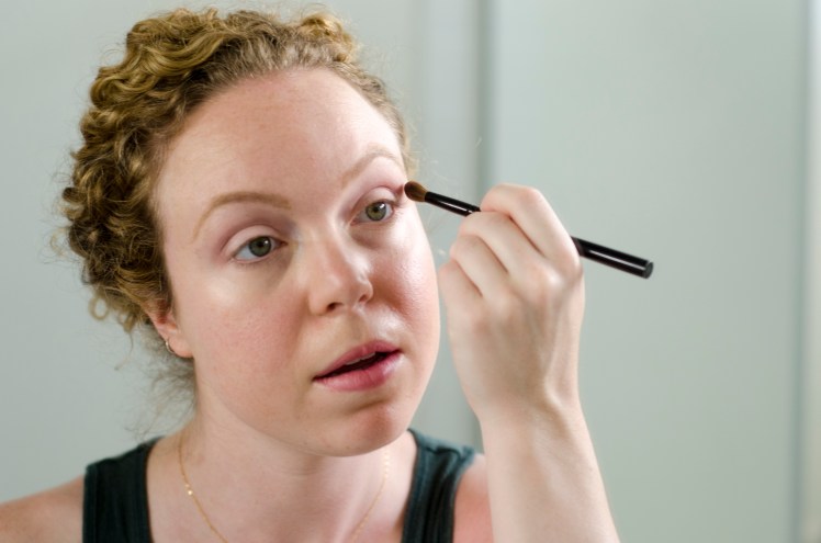 how to apply flawless eyeshadow, how to apply eyeshadow, eyeshadow, how to