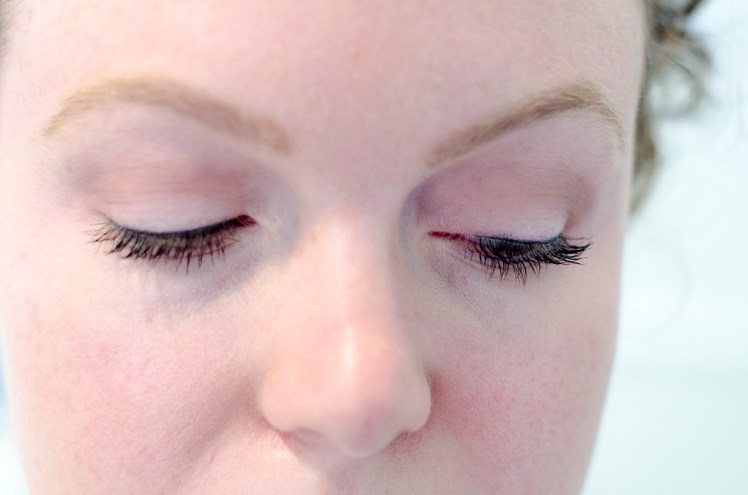 how to apply flawless eyeshadow, how to apply eyeshadow, eyeshadow, how to