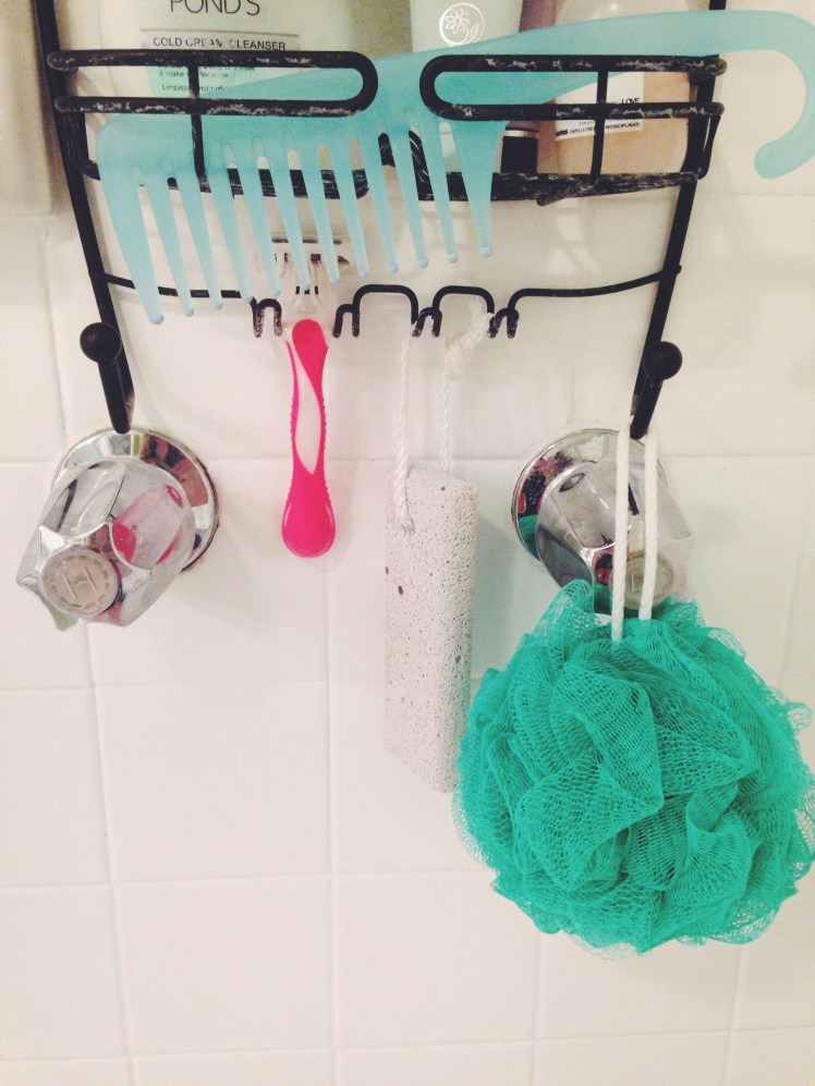 whats in my shower, shower essentials, bath essentials, shower tour, bathroom tour, shower organization, shower products, best shower products, best bath products, bath products