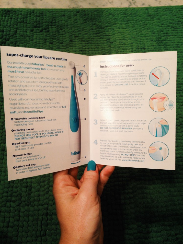 bliss, bliss fabulips, fabulips, bliss fabulips pout o magic, review, bliss fabulips review,  lip scrub, how to scrub your lips, how to lip scrub, lip perfecting system. lip spa, lip care