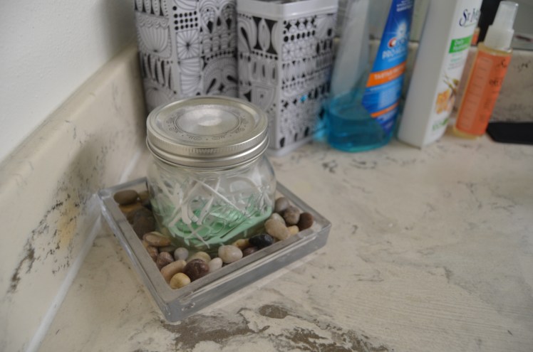 functional decor, design ideas, apartment decor, organizational decor, organizational design, apartment organization, organization for small spaces, organizational decor for small spaces