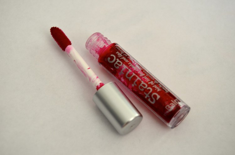 lipstick diaries, lipstick blog, lipstick, lips, lippies, the perfect holiday lip, holiday lipstick, thanksgiving lipstick, christmas lipstick, new years eve lipstick, cover girl red lips, cover girl lipstick, stila red lipstick, the balm red lipstick, the balm stainaic, stila all day liquid lipstick