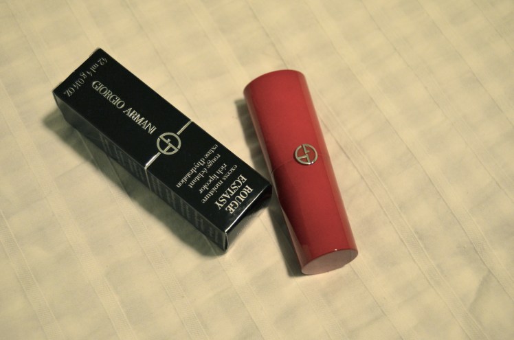 vanity fair social club, vanity fair, vanity fair social club oscar week, vanity fair beauty, vanity fair social club vending machine, vanity fair social club haul, vanity fair social club gifts, beauty gifts, beauty, loreal, loreal makeup, loreal eyeshadow palette, giorgio armani, giorgio armani rouge ecstasy,  giorgio armani rouge ecstasy four hundred, loreal la palette nude 2, giorgio armani black ecstasy mascara, giorgio armani mascara, giorgio armani black ecstasy obsidian black