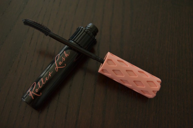 no makeup makeup, two products makeup look, paraben free makeup, natural makeup, best natural makeup, most natural makeup, physician's formula, physician's formula mineral wear face powder, beauty, beauty reviews, beauty recommendations, benefit cosmetics, benefit, benefit roller lash, benefit roller lash review, physician's formula mineral powder foundation