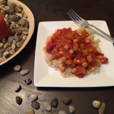 eggplant and chickpea stew, eggplant stew, chickpea stew, healthy dinner ideas, healthy vegetarian dinner ideas, vegetarian dinner ideas, vegetarian, dinner ideas, chickpea recipes, eggplant recipes, stew recipes, healthy stew recipes